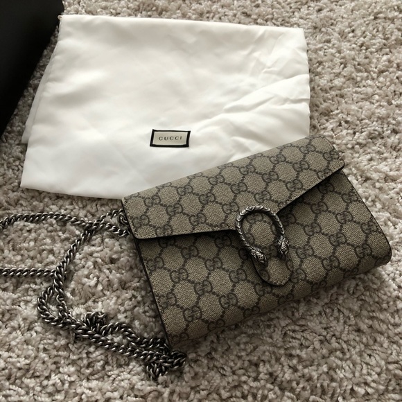 Gucci Handbags - GUCCI Dionysus GG Supreme chain wallet